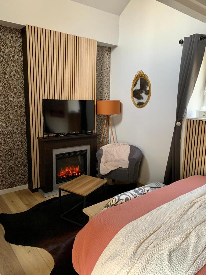 Domaine De La Jarrige Hotel Saint-Vaury Bagian luar foto