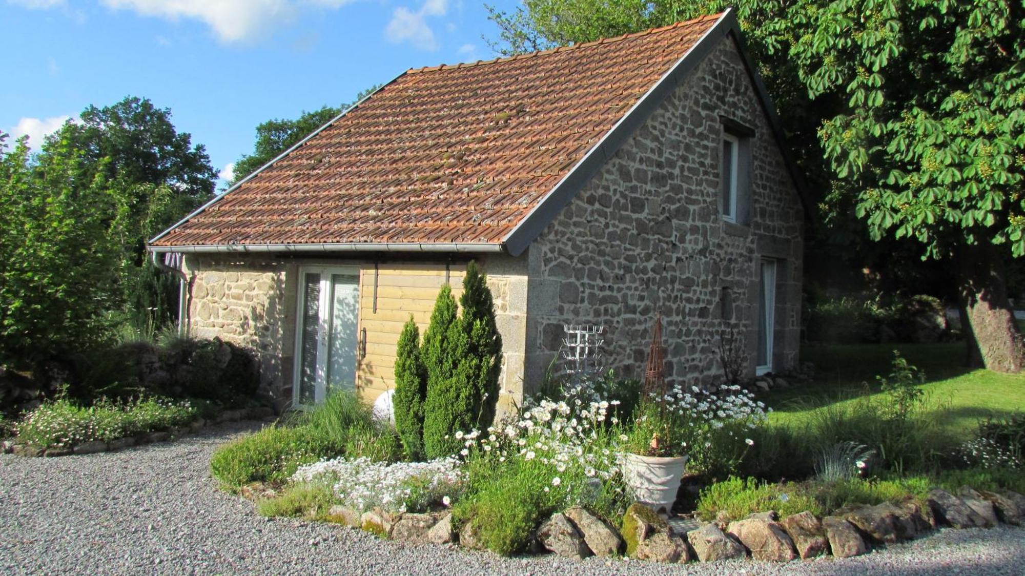Domaine De La Jarrige Hotel Saint-Vaury Ruang foto