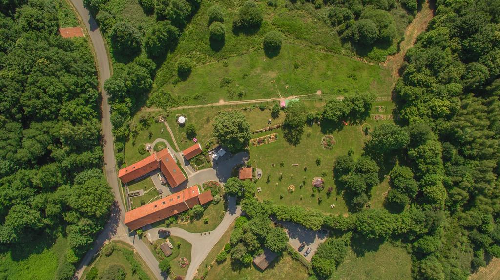 Domaine De La Jarrige Hotel Saint-Vaury Bagian luar foto