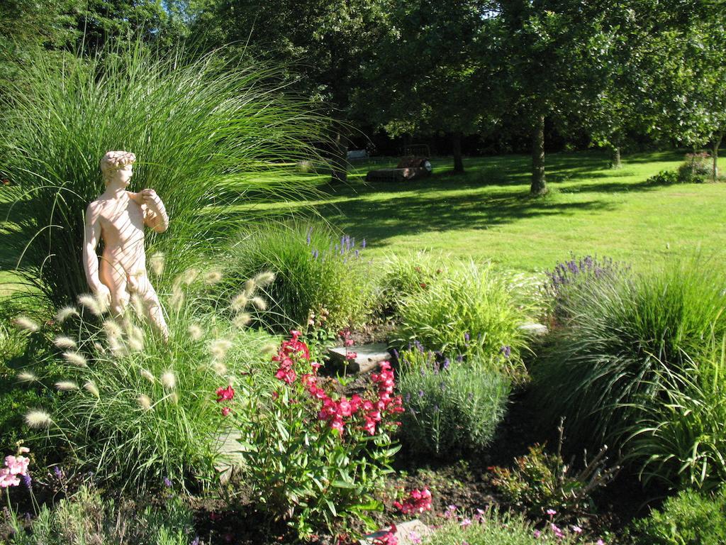 Domaine De La Jarrige Hotel Saint-Vaury Bagian luar foto